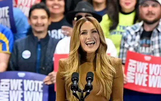 Jennifer Lopez Trump'a sert çıktı: ''Bu topraklar hepimizin''