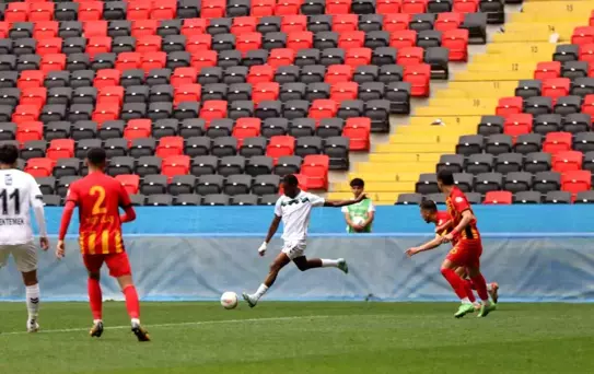 Yeni Malatyaspor, Sakaryaspor'a 2-0 Mağlup Oldu