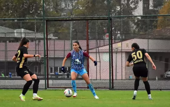 Trabzonspor, Fatih Vatanspor'u 1-0 Yendi