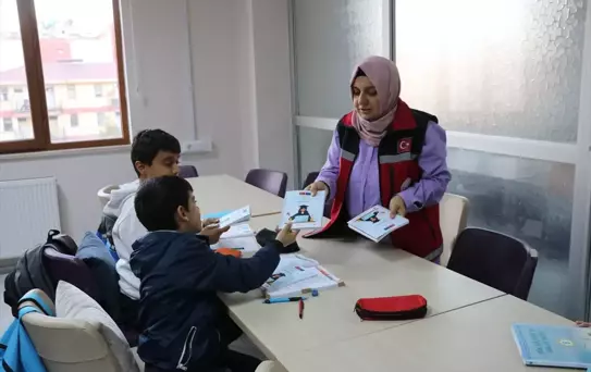 Siirt'te Öğrencilere Çalışma Salonu Açıldı
