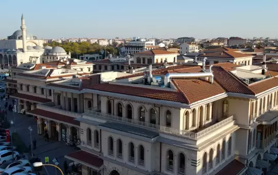 Konya Mevlana Meydanı Tarihi Dokuya Kavuşturuldu