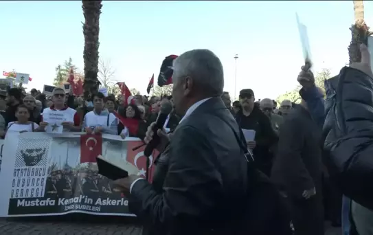Teğmenlere Destek Protestosu