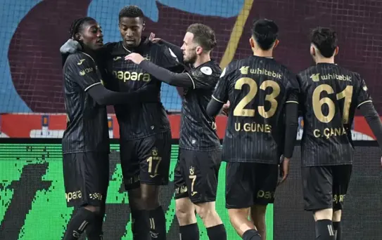 Trabzonspor, Adana Demirspor'u 5-0 mağlup etti