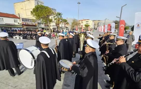 Eceabat'ın kurtuluşunun 102. yılı törenle kutlandı