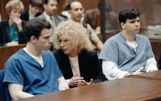 Menendez Kardeşlerin Yargılaması Ocak'a Ertelendi