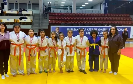 Salihli Minik Judocularından Başarı