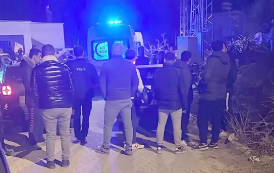 Mersin'de Ruhsat İşleri Müdürü, Tartıştığı Komşusunu Vurup İntihar Etti