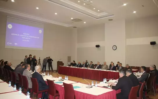 Kocaeli'nde Güvenlik Toplantısı Yapıldı