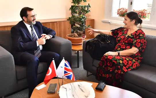 İngiltere Heyeti İzmir'de Sağlık Turizmini Değerlendirdi