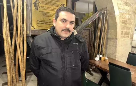 Roketin düştüğü lokantada yaralanan aşçı, Esad'ın devrilmesinin bölgeye huzur getireceğini düşünüyor