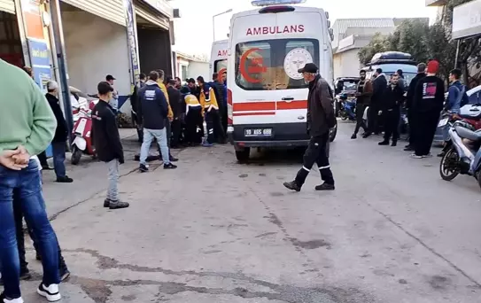 Bandırma'da Silahlı Kavga: Baba ve Oğlu Yaralı