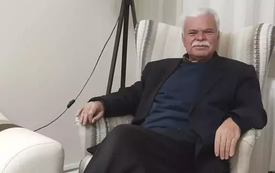 Gediz'de Trafik Kazası: Emekli Öğretmen Çifti Hayatını Kaybetti