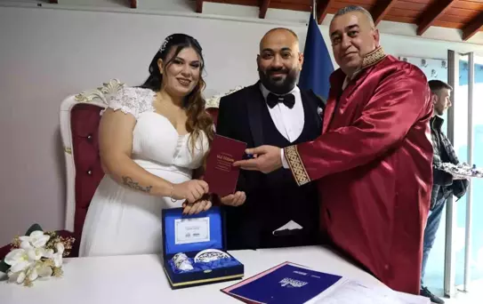 Hatay'da Prefabrik Evlendirme Dairesinde 1140 Çift Nikahlandılar