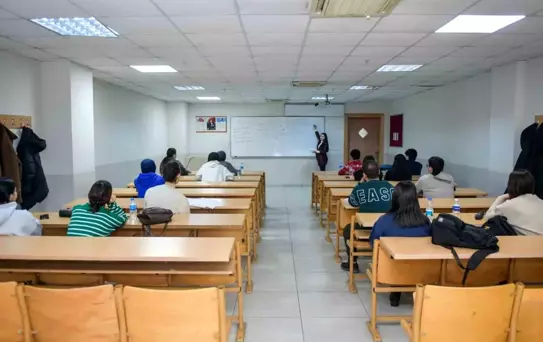 Esenyurt Belediyesi'nden Gençlere Üniversite Hazırlık Desteği