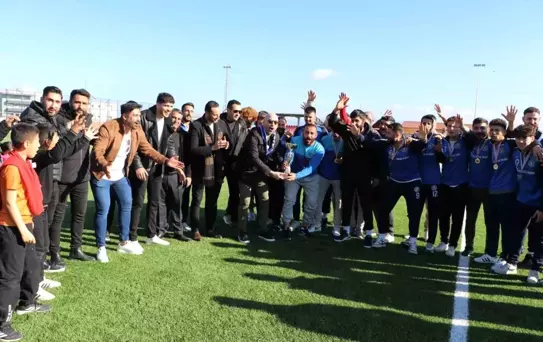 Sazlıspor Namağlup Şampiyon Olarak Süper Amatör Lig'e Yükseldi