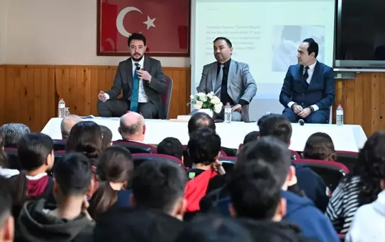 Gazeteciler Günü Paneli Adana'da Düzenlendi