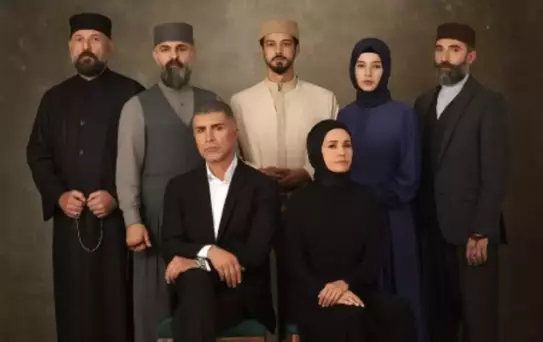 Kızıl Goncalar'daki başörtüsü sahnesine tepkiler büyüyünce Yapım ekibinden hassasiyet vurgusu geldi
