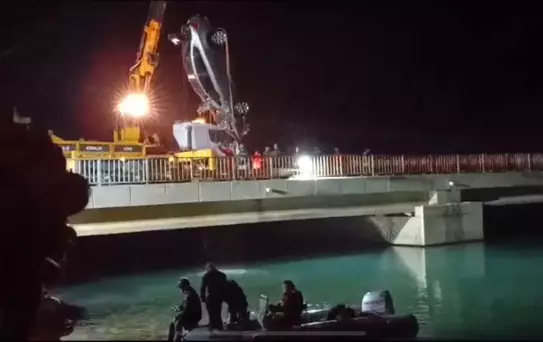 Adana'da Baraj Gölünde Otomobil İçinde Cansız Bedene Ulaşıldı