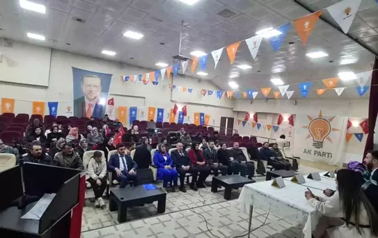Çıldır'da Kadın Kolları Kongresi Gerçekleşti