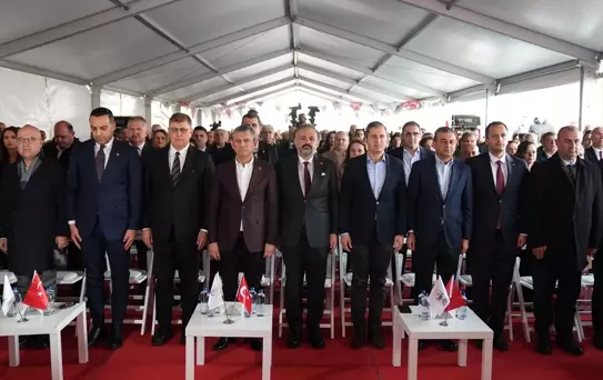 Özgür Özel'den Çiğli'de Açılış ve Seçim Mesajı