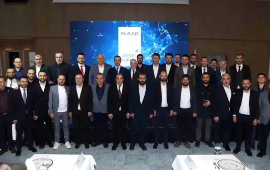 MÜSİAD Antalya'da Bayrak Değişimi