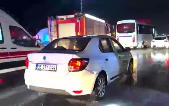 Akhisar'da İşçi Servisleri Çarpıştı: 35 Yaralı