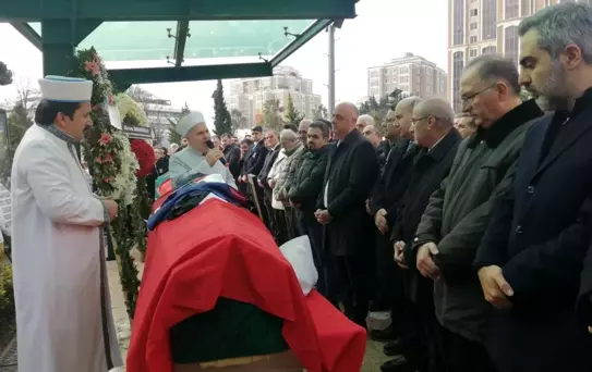 Bolu'daki Otel Yangınında Hayatını Kaybeden Prof. Dr. Atakan Yalçın ve Kızı Son Yolculuklarına Uğurlandı