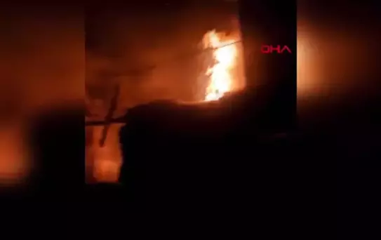 Erzurum İspir'de Yangın: 10 Ev Kullanılamaz Hale Geldi