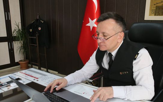 Jandarma Komutanı Yılın Kareleri'ni Oyladı