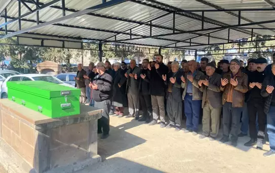 Eski HDP Eş Genel Başkanı Figen Yüksekdağ'ın Ablası Hayatını Kaybetti