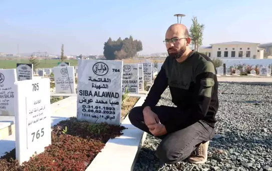 12 yıl sonra ülkesine dönecek olan Suriyeli Ahmet Elali, depremde vefat eden ailesinin mezarına giderek dua edeceği günü bekliyor