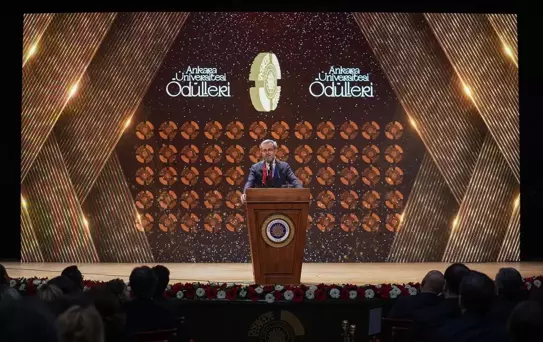 Ankara Üniversitesi Ödülleri Sahiplerini Buldu