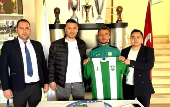 Salihli Belediyespor Kadrosunu 5 Yeni Oyuncu ile Güçlendirdi