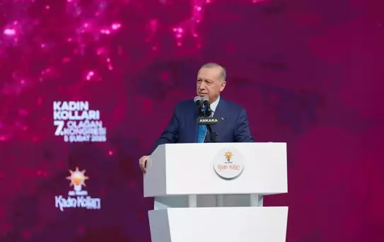 Cumhurbaşkanı ve AK Parti Genel Başkanı Erdoğan, partisinin 7. Olağan Kadın Kolları Kongresi'nde konuştu: (4)