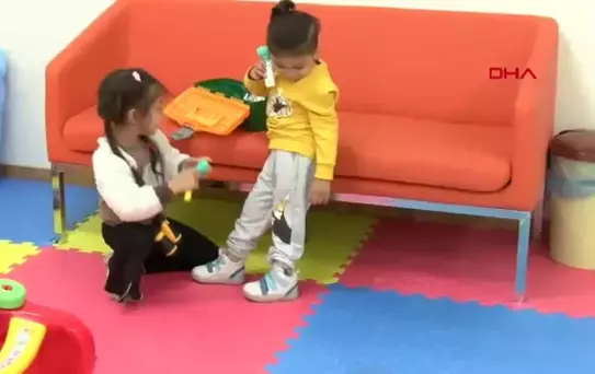 Depremde Hayatta Kalan Hasan'a Ücretsiz Protez Takıldı