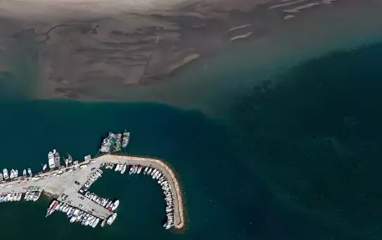Aydın ve Çeşme'de Deniz Suyu Çekildi