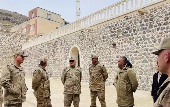 Jandarma Heyeti Mor Kuryakos Manastırı'nı Ziyaret Etti