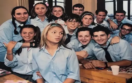 Hayat Bilgisi'nin Barbie Gamze'si ile Törpü Yeliz'i yıllar sonra bir araya geldi