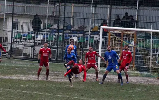Belediye Derincespor ve Arnavutköy Belediyesi 1-1 Berabere Kaldı