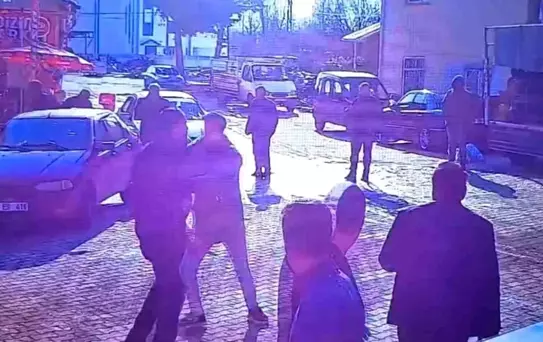 Elazığ'da Bıçaklı Kavga: 3 Yaralı