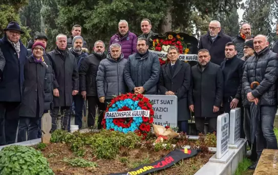 Ahmet Suat Özyazıcı Anıldı
