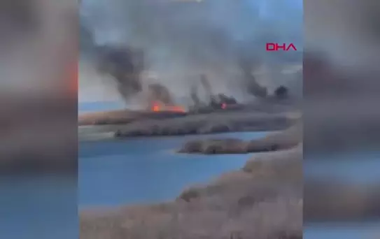 Burdur'da Gölhisar Gölü'nde Sazlık Yangını: 1 Kişi Gözaltında