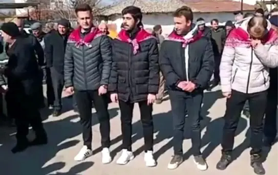 Küplü Beldesinde 4 Genç Askerliğe Uğurlandı