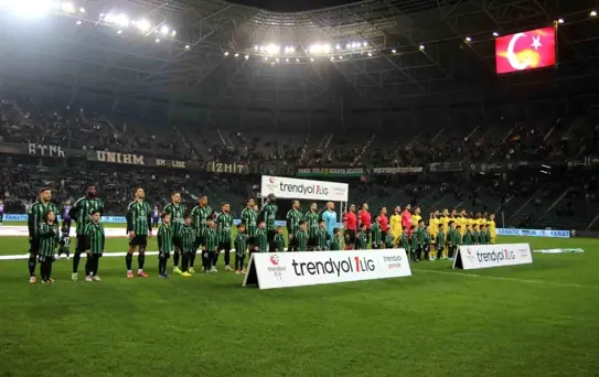 Kocaelispor ve İstanbulspor 1-1 Berabere
