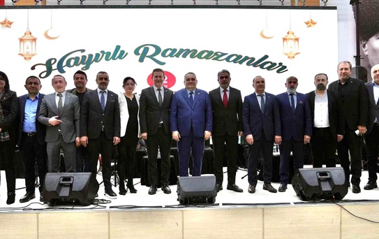 Keçiören Belediye Başkanı Özarslan Berberler ve Kuaförlerle İftarda Bir Araya Geldi