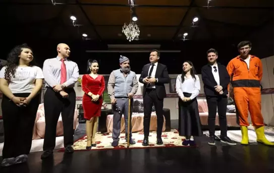 Silivri Belediye Başkanı Sanata Destek Verdi