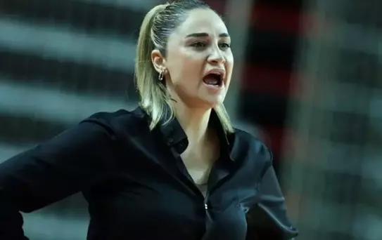 Fatih Terim'e benzetilen Selen Erdem Panathinaikos ile anlaştı