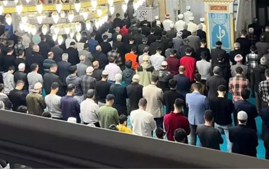 Hakkari'de Enderun Usulü Teravih Namazı