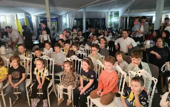 Fenerbahçeliler Ramazan'da İftarda Buluştu
