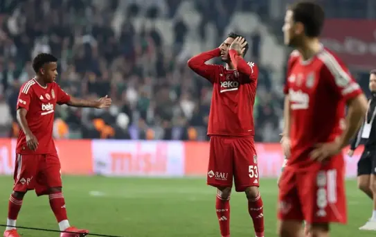 Çarşı'dan Beşiktaşlı futbolcuların uykularını kaçıracak hareket